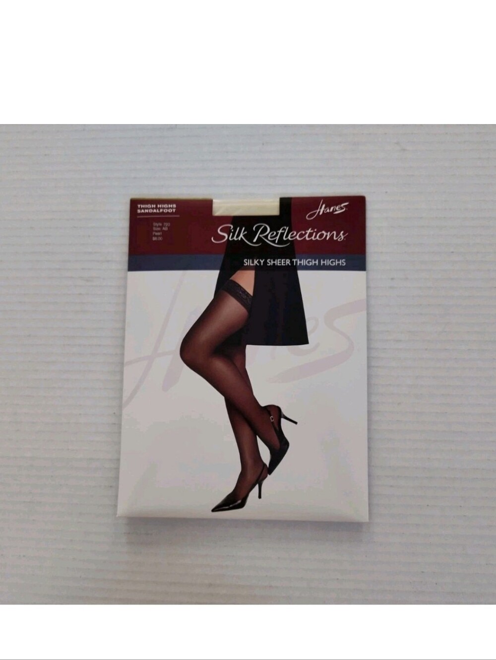 Hanes Silk Reflections Thigh High Stockings Size AB Pearl Ivory